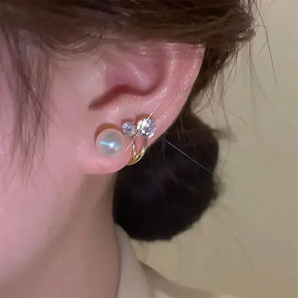 Elegant Pearl Crystal Ear Tops