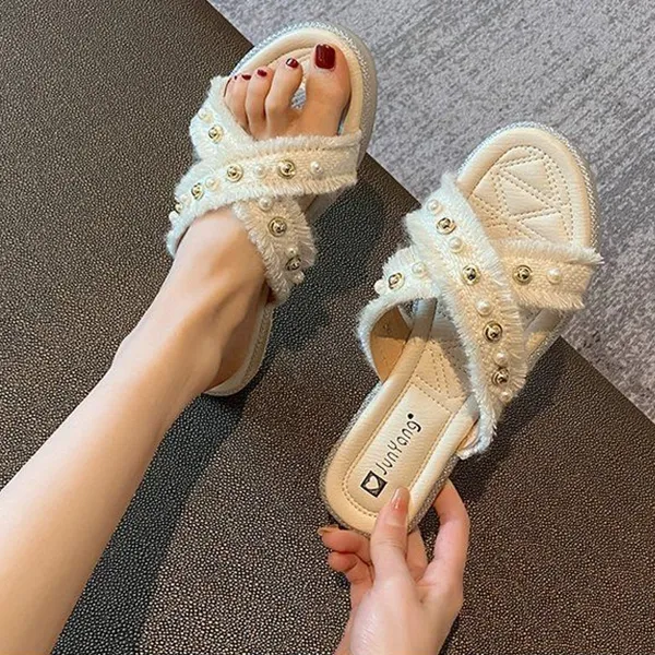 White Pearl Tassel Slip-On Slippers