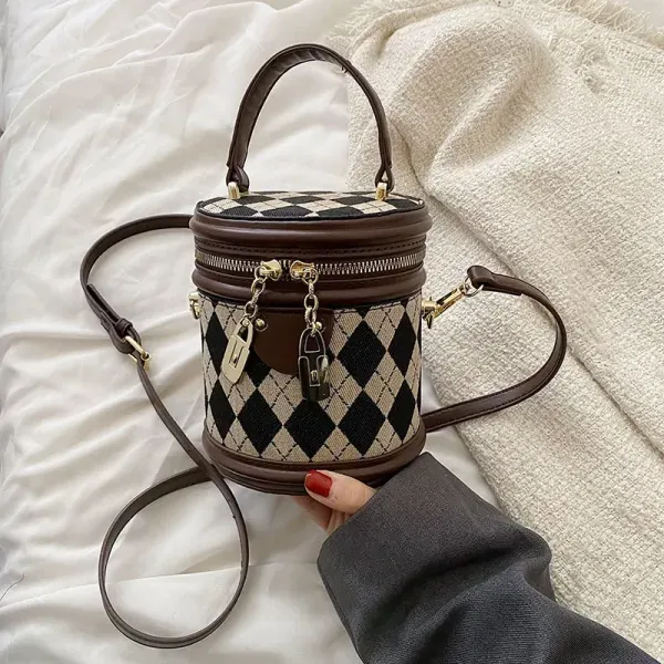 Diamond Pattern Cylinder Bag With Chain Zipper