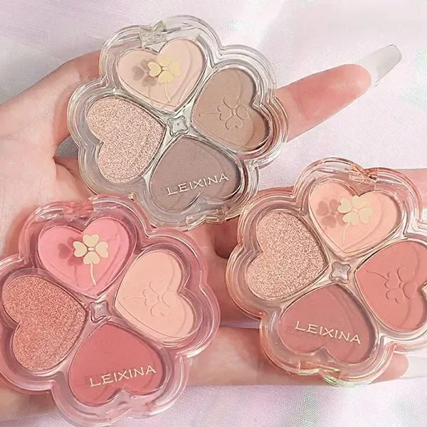 Thumbnail of 4-Color Clover Heart Eyeshadow Palette - Matte and Glitter
