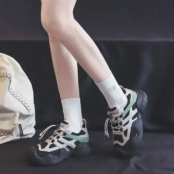 Lightweight Breathable Lace-Up Sports Sneakers