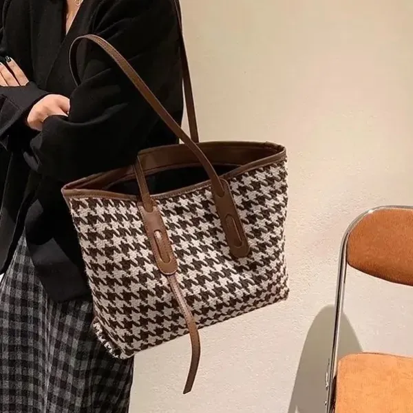 Thumbnail of Chic Houndstooth Women's Tote Bag | Dorbe UAE