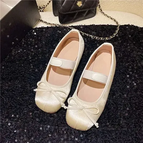 Girls' Bow Design Velcro School Ballerinas