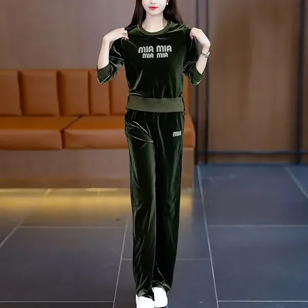 Thumbnail of Women's Winter Velvet Tracksuit Set