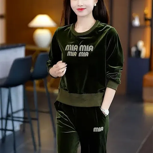 Thumbnail of Women's Winter Velvet Tracksuit Set