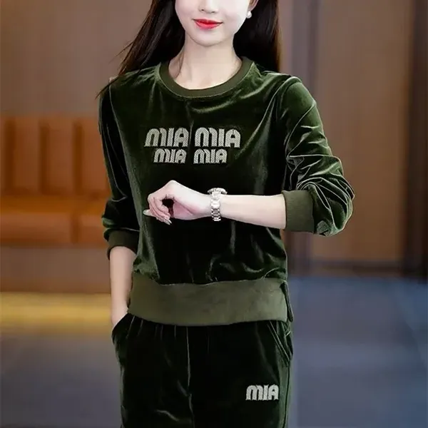 Thumbnail of Women's Winter Velvet Tracksuit Set