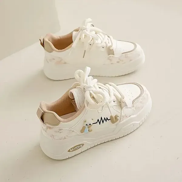 Cute Bear Heartbeat Graphic Platform Women's  Sneakers