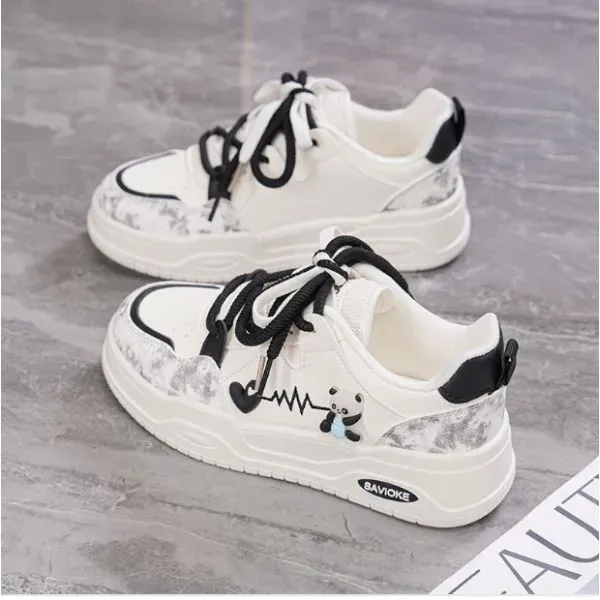 Cute Bear Heartbeat Graphic Platform Women's  Sneakers