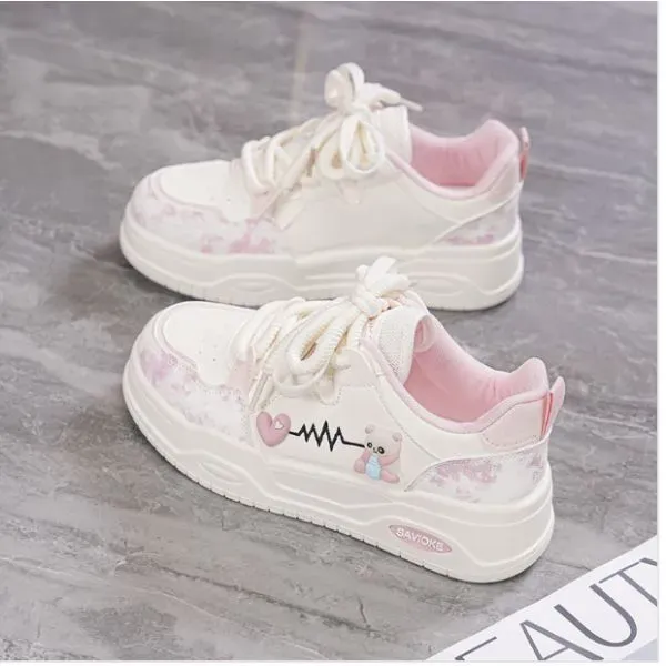 Cute Bear Heartbeat Graphic Platform Women's  Sneakers