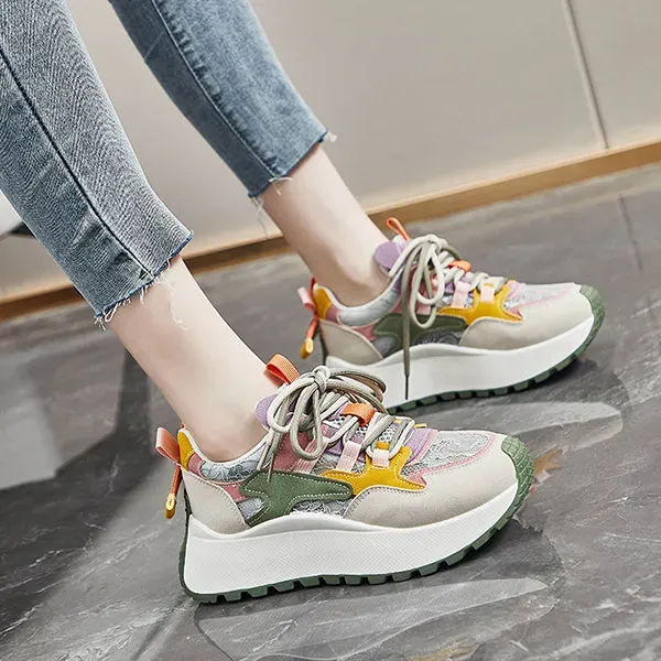 صورة مصغرة لـ Breathable Mesh Details Lace-Up Front Women Lightweight Sneakers