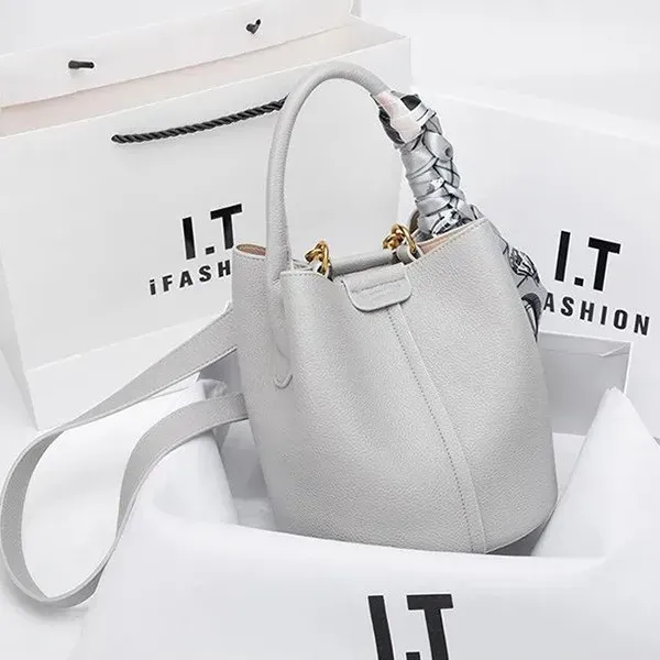Chic Everyday Two-in-One Bucket Bag Set