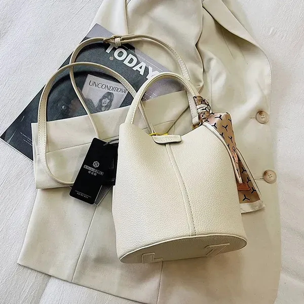 Chic Everyday Two-in-One Bucket Bag Set