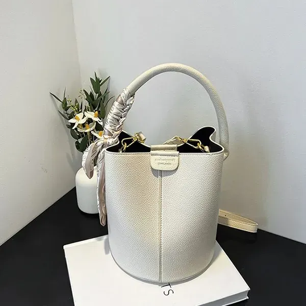 Chic Everyday Two-in-One Bucket Bag Set