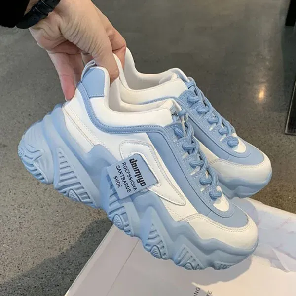 Chic and Comfortable Women's Chunky Sneakers