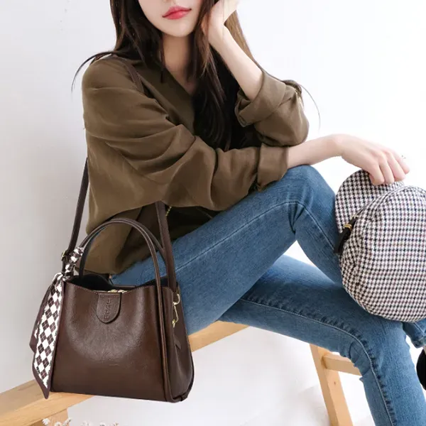 Thumbnail of Stylish Leather Plain Pattern Adjustable Strap Fashionable Handbag