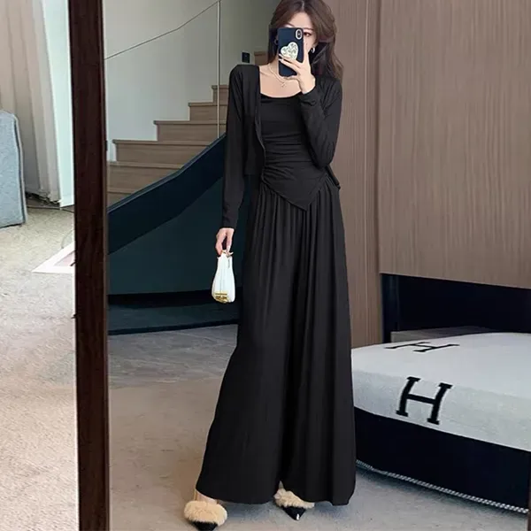 طقم من 3 قطع توب بثنيات وكارديجان وبنطلون واسع