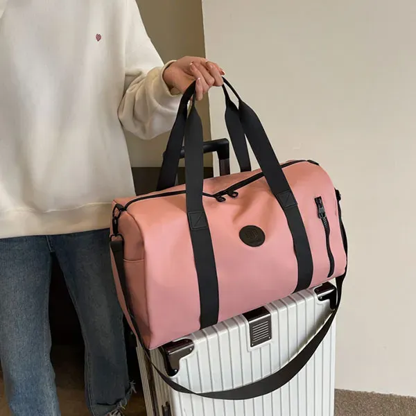 Stylish Sports Fitness Duffel Bag