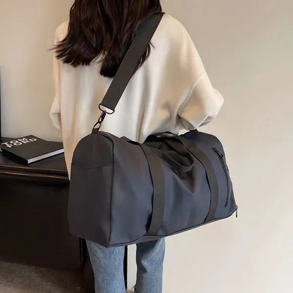 Stylish Sports Fitness Duffel Bag