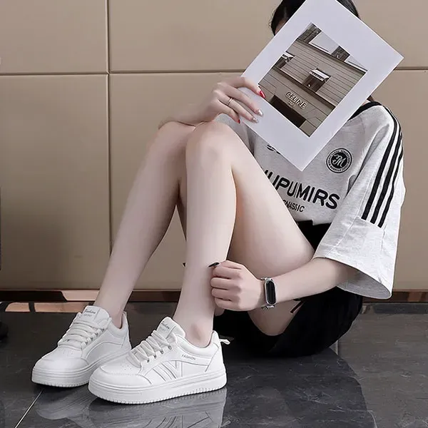 Lightweight Synthetic PU Casual Sneakers