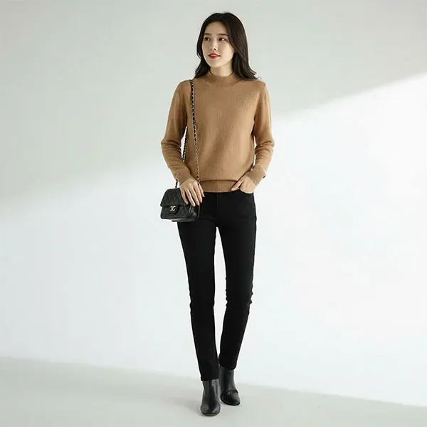 Minimalist Mock Neck Cashmere Knit Sweater
