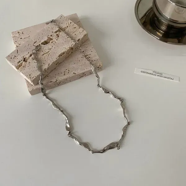 Sparkling Rhinestone Hook Choker Necklace