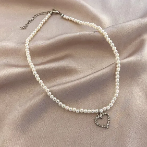 Elegant Pearl Heart Pendant Necklace