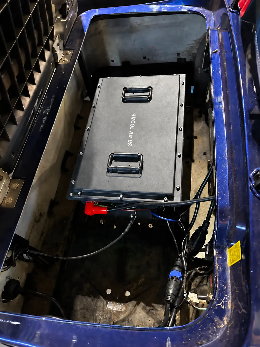38.4V 100Ah LiFePO4 battery installation in a compatible 36V Club Car DS golf cart