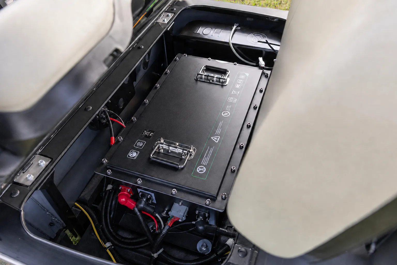 Golf cart lead-acid battery replaced with a LiFePO4 battery system