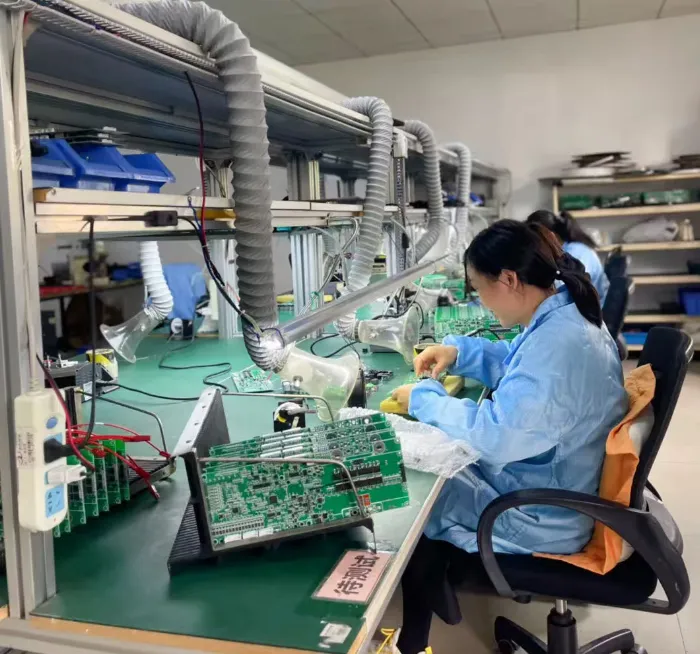 Smart BMS integration and function testing for LiFePO4 battery packs