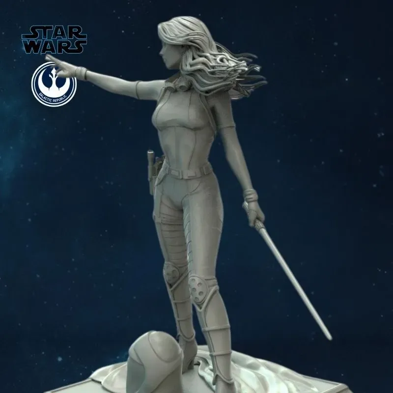 Mara Jade – Force-Wielder Statue - Star Wars