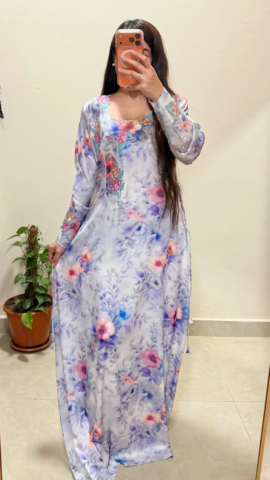 Designer Emirati Mukhawar Dress – Stitched Italian Hareer Fabric with Elegant Floral Detailing
