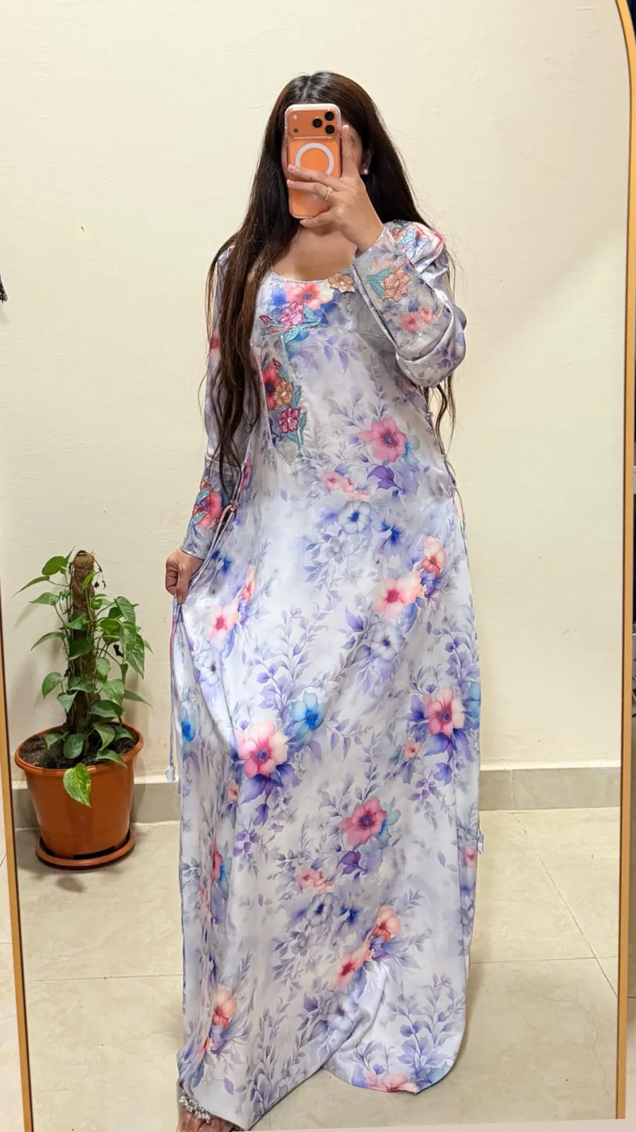 Designer Emirati Mukhawar Dress – Stitched Italian Hareer Fabric with Elegant Floral Detailing