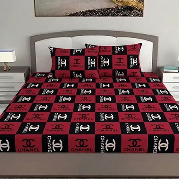 Cozy Cotton Patterned Double Bedsheet Set with Pillow Covers