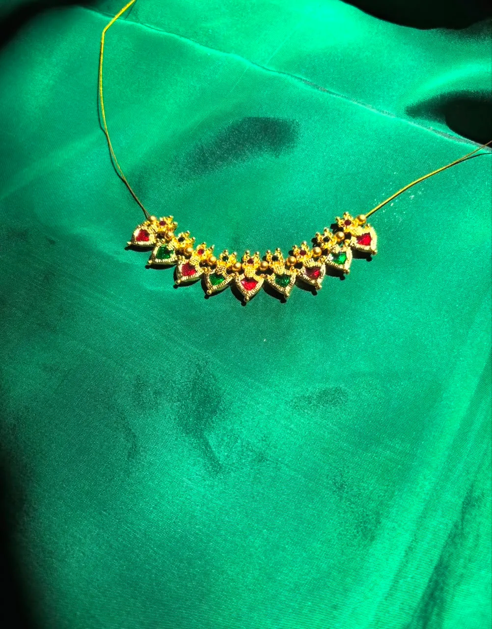 Palakka invisible chain