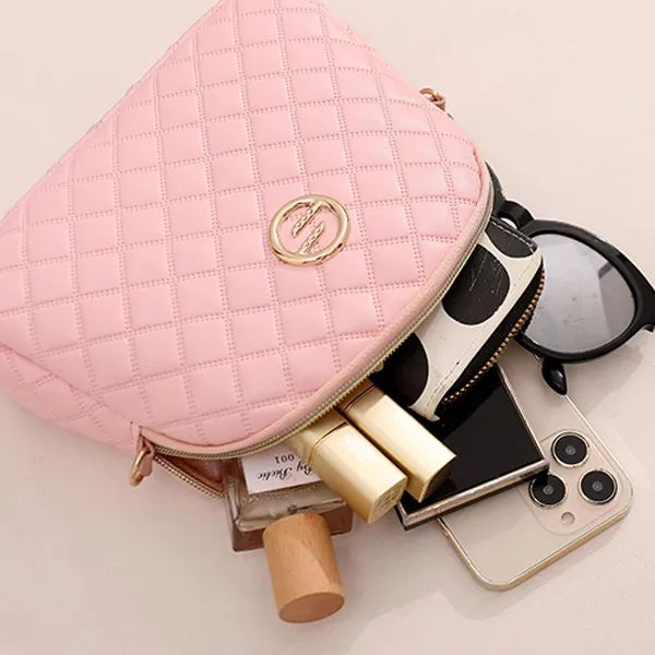 Trendy Black Quilted Design Chain Decor Shoulder Bag Mini Size Zip Closure Shoulder Bag