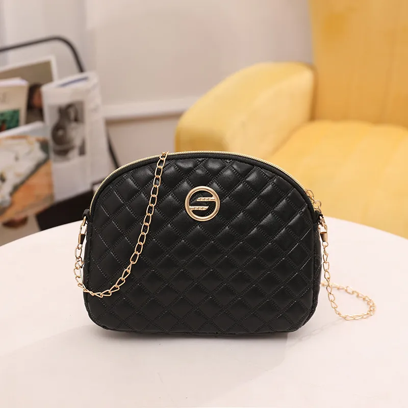 Trendy Black Quilted Design Chain Decor Shoulder Bag Mini Size Zip Closure Shoulder Bag