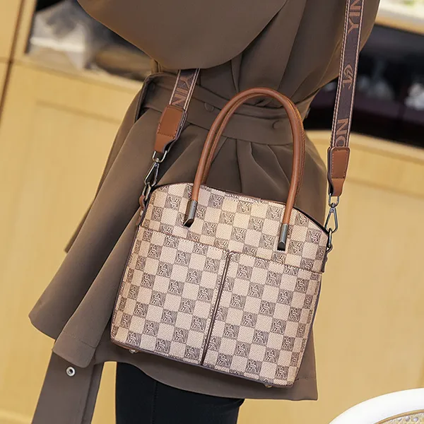 Women's Vintage Geo Pattern Large Capacity Adjustable Shoulder Strap Women Handbag