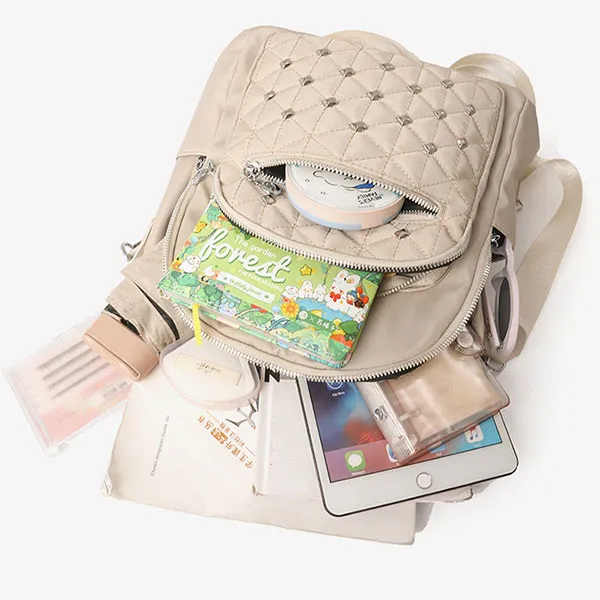Stylish Quilted Diamond Pattern Large Capacity Zip Closure Travel Fashionable Backpack