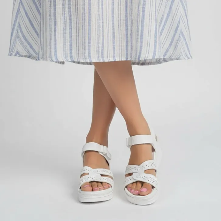 Women’s Lightweight White Open-Toe Platform Sandals