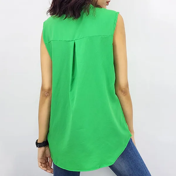 Elegant Green Sleeveless Blouse with Notched Neck & Flare Sleeves