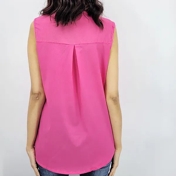 Elegant Green Sleeveless Blouse with Notched Neck & Flare Sleeves