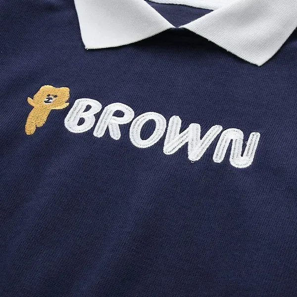 Snuggly Navy Bear Sweatshirt – Cozy Long Sleeve Winter Crewneck 🐻❄️