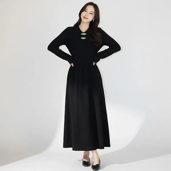 Dreamy Button-Up Maxi Dress with Sweet Collar & Cozy Long Sleeves 🤍🌸