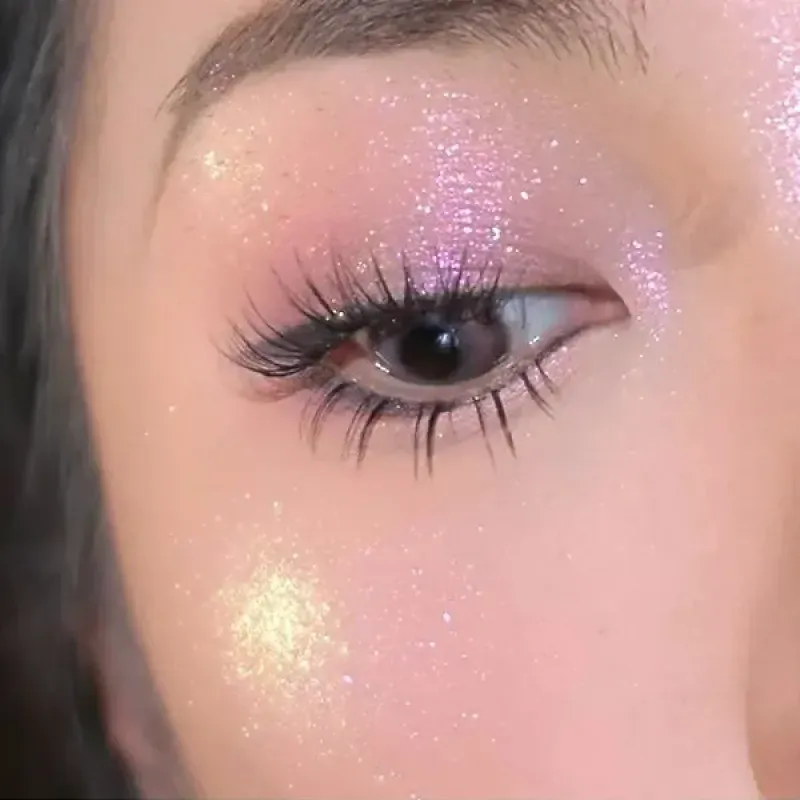 Iridescent Shimmer Eyeshadow Palette - 01