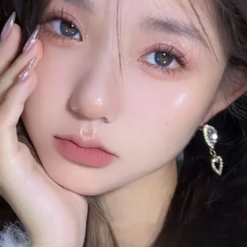 Iridescent Shimmer Eyeshadow Palette - 01
