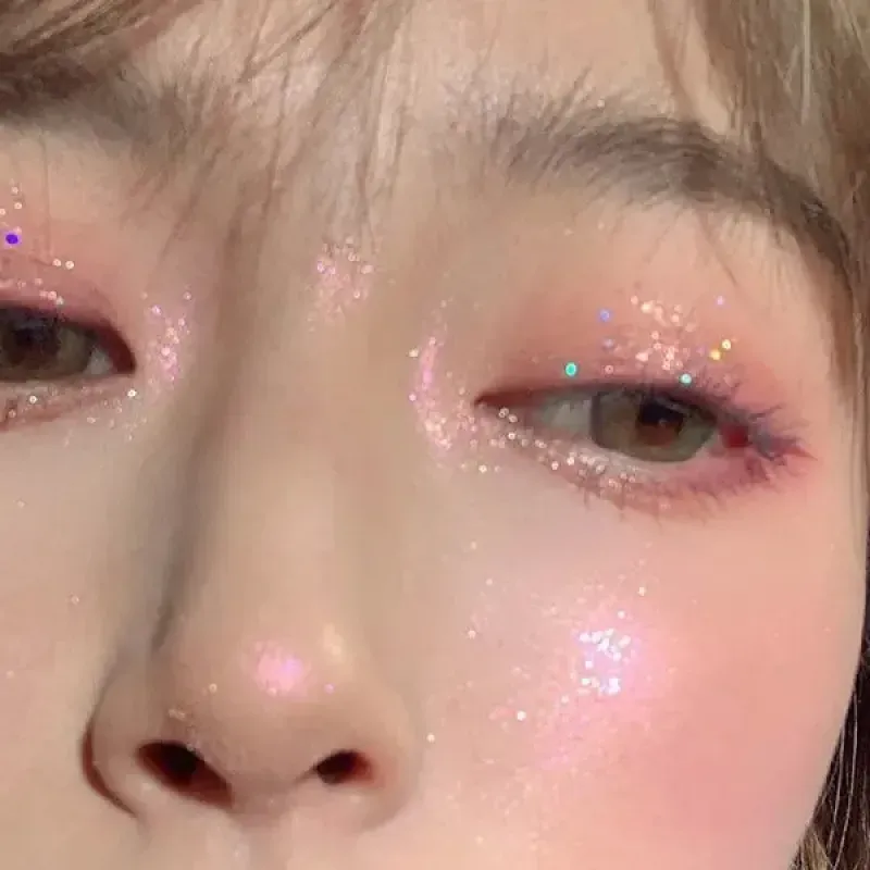 Iridescent Shimmer Eyeshadow Palette - 01