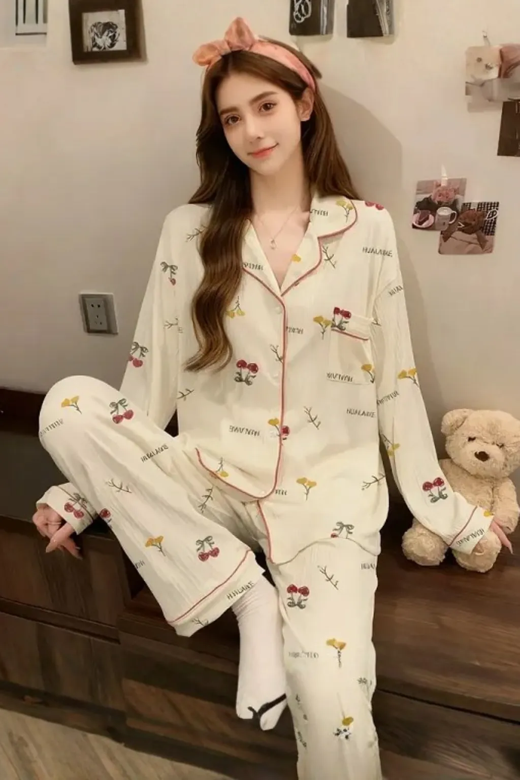 Cozy Printed Women's Pajama Set Top and Bottom Two Pieces Pajama