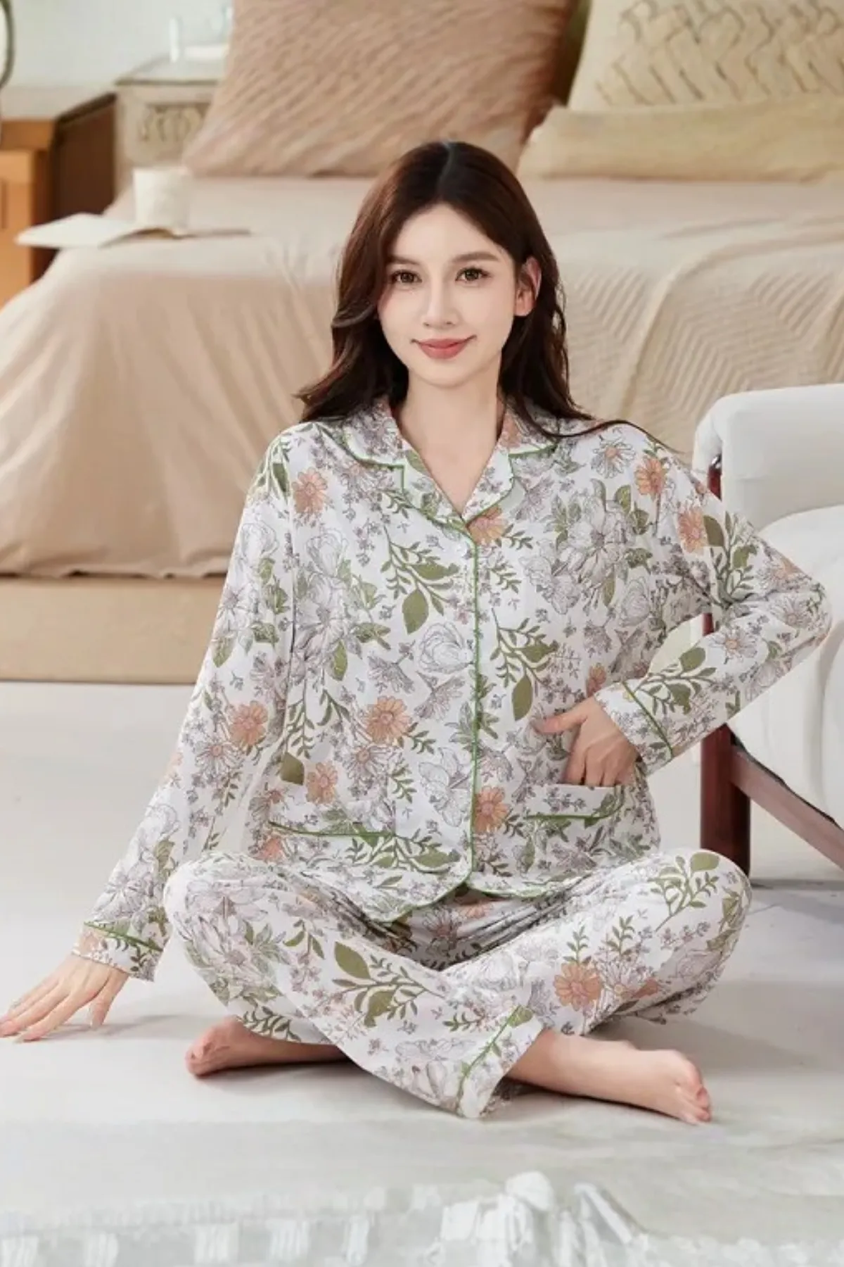 Floral Design Cozy Soft Fabric Home Loungewear Sleepwear Women's Pajama Set