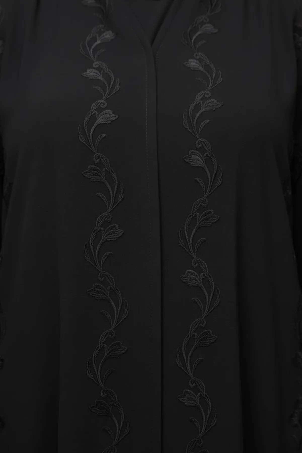 Stylish Black Embroidered Abaya Front Open Muslim Arabic V-neck Long Sleeve Women's Abaya Dress