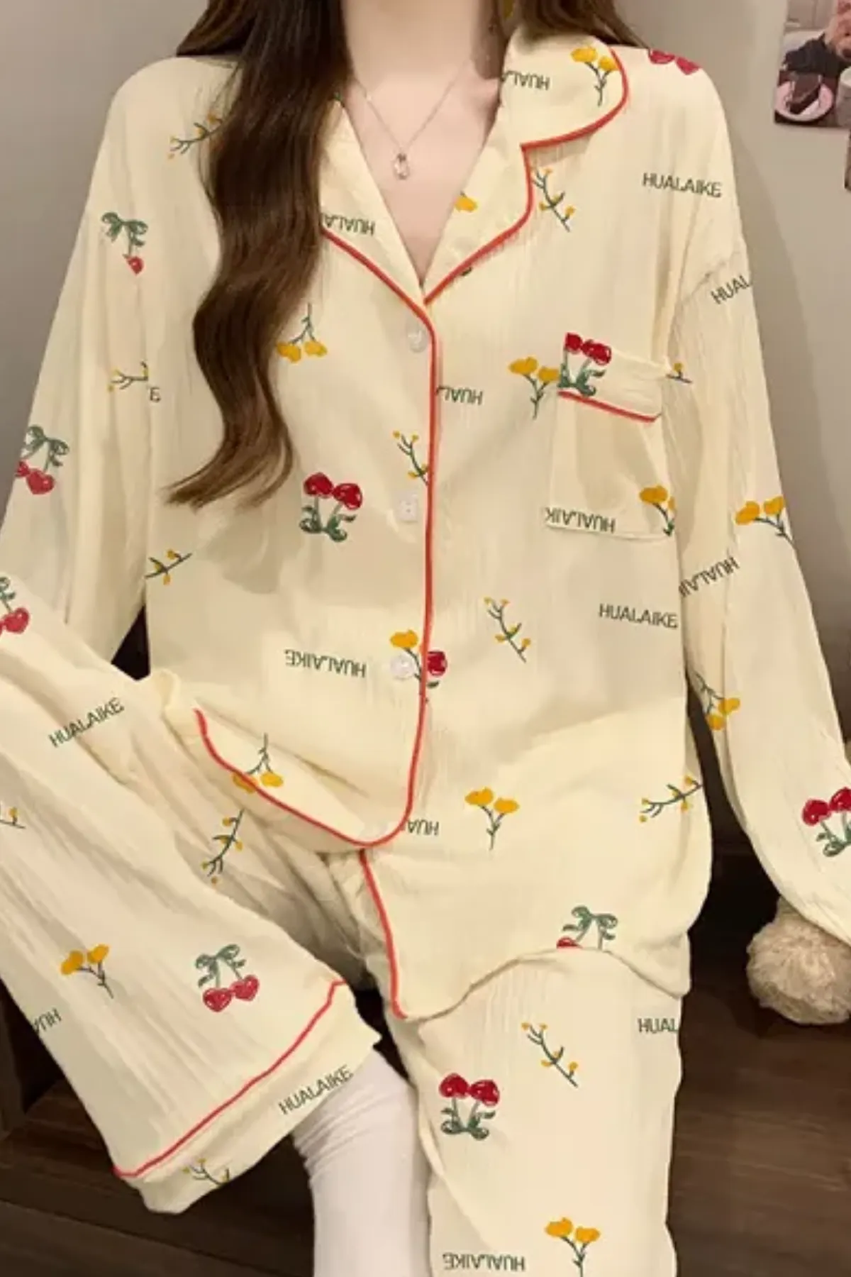 Cozy Printed Women's Pajama Set Top and Bottom Two Pieces Pajama